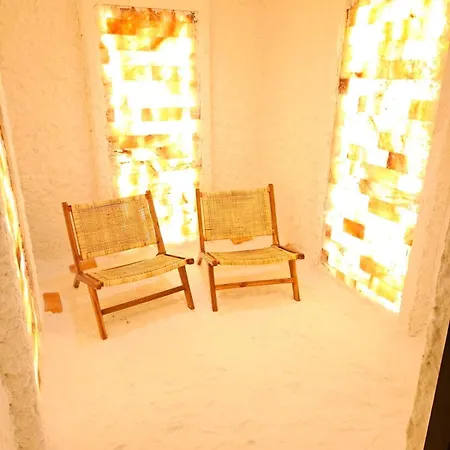 Grand Sapphire Casino 21