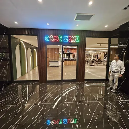 Grand Sapphire Casino 21 Apartment *