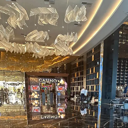Grand Sapphire Casino 21 Apartment